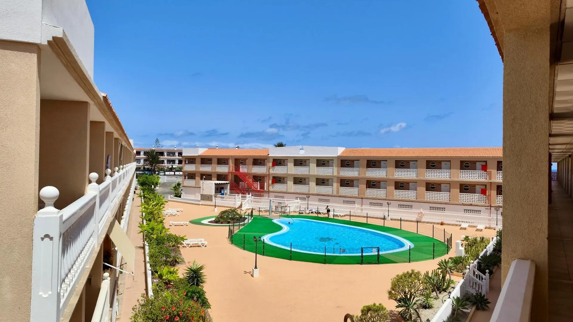 Apartamento Encantador Estudio Con Terraza Privada Y Espectaculares Vistas Al Mar En Costa Del Silencio, Cerca De Los Cristianos