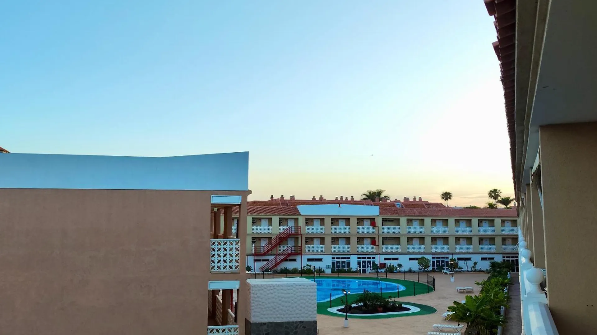 Encantador Estudio Con Terraza Privada Y Espectaculares Vistas Al Mar En Costa Del Silencio, Cerca De Los Cristianos Apartamento